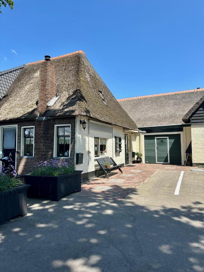 Gezellige Stacaravan Met Groot, Zonnig Terras! Belt-Schutsloot Exterior photo